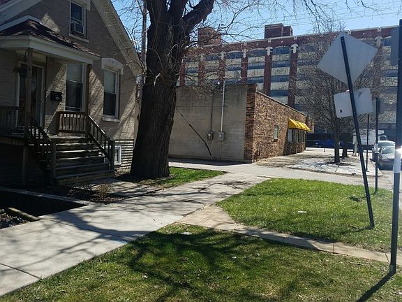 5th image of 3843 S Honore St
