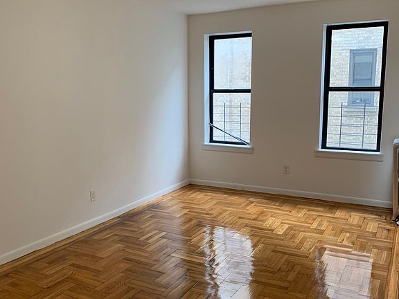 2nd image of 2085 Morris Ave #14B
