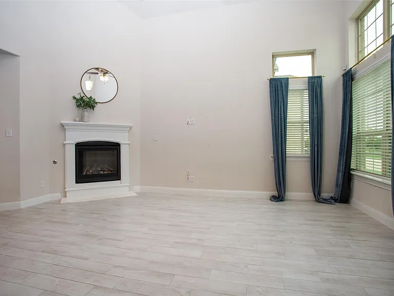 1304 Wildflower Way — Photo 5