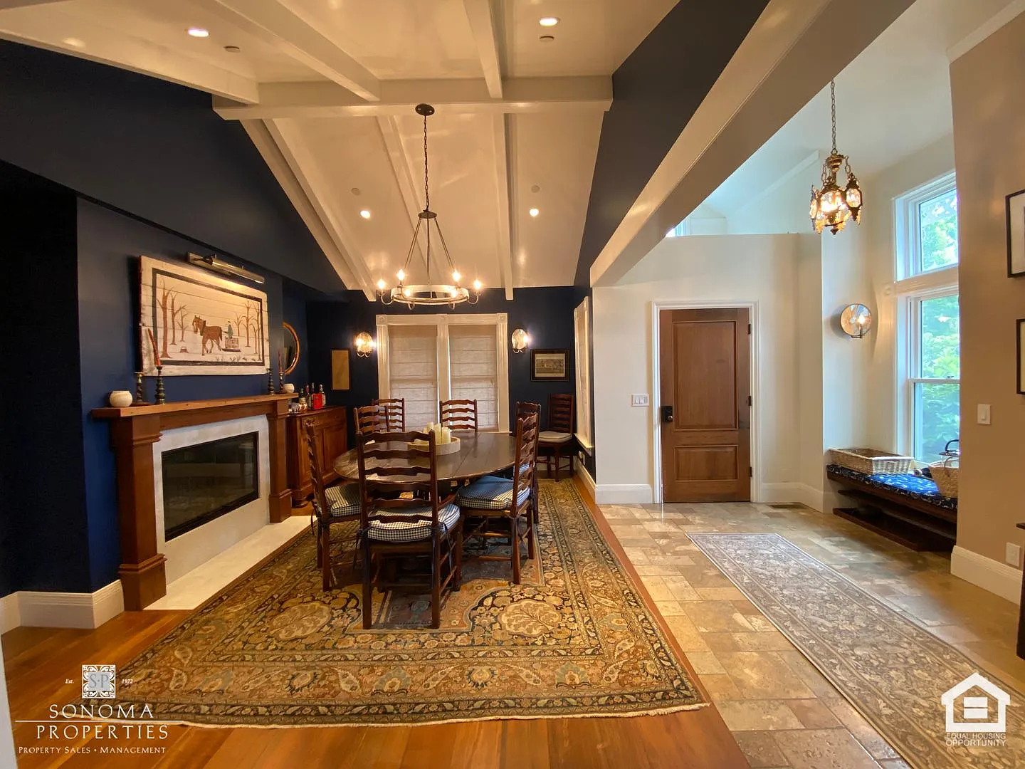 Stunning Furnished Eastside Home — Photo 4