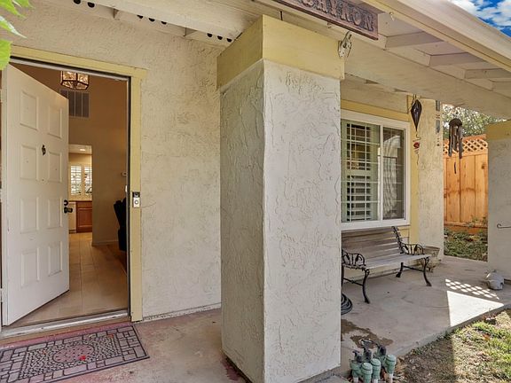 4th image of 2750 Georgia Dr