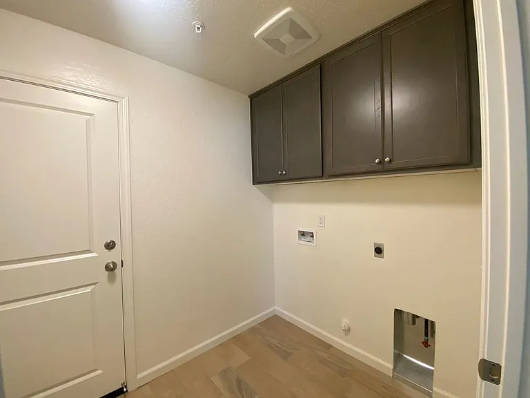 1975 W Escher Dr — Photo 13