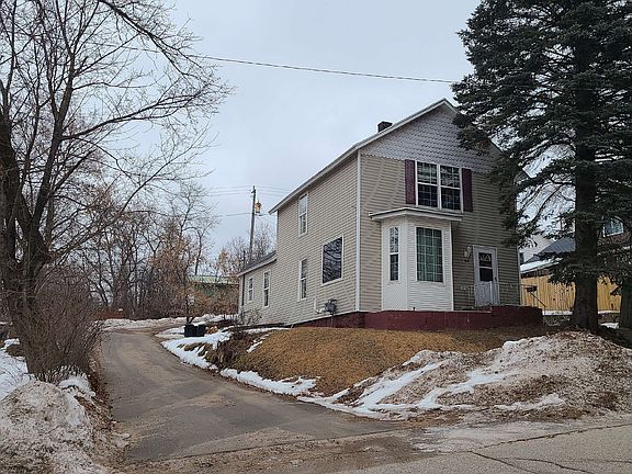 3rd image of 408 E A St