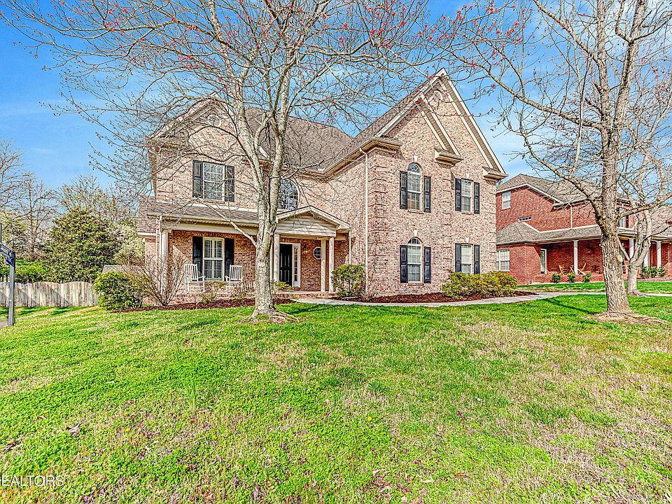 1st image of 1001 Andover View Ln