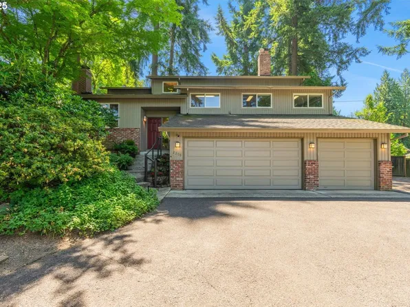 2308 Summit Dr, Lake Oswego, OR 97034