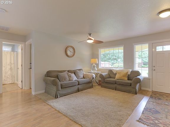 2nd image of 20700 NE 182nd Ave