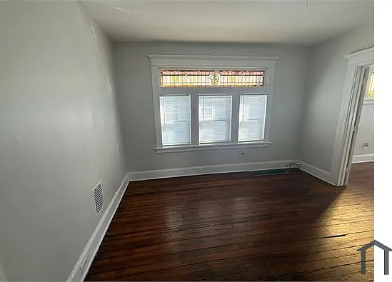 111 Smith St #1 — Photo 8