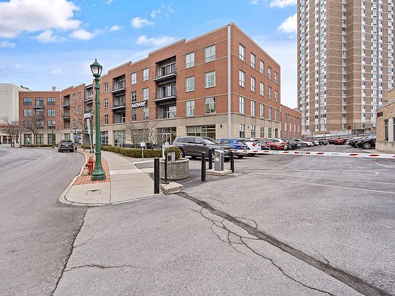 3rd image of 211 W Jefferson St APT 409