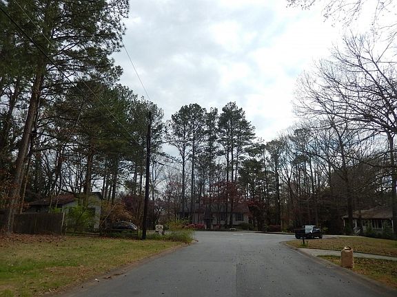 5th image of 4030 Doeskin Ct SE