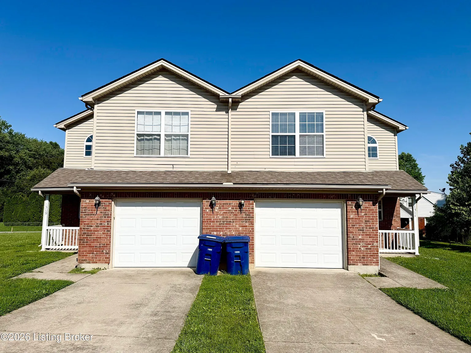 3 bed, 2.5 bath, 1209 sqft, $1,795 — Photo 1
