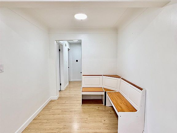 5th image of 24684 Lambrecht Ave