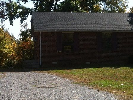 1st image of 352 Ryder Ave APT A
