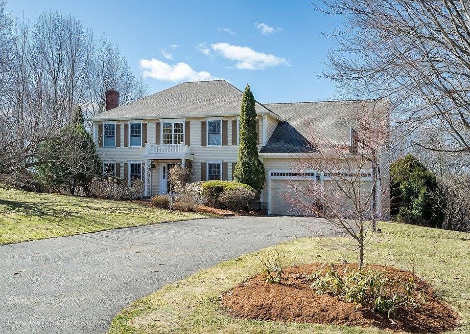 1st image of 9 Chadbourne Rd