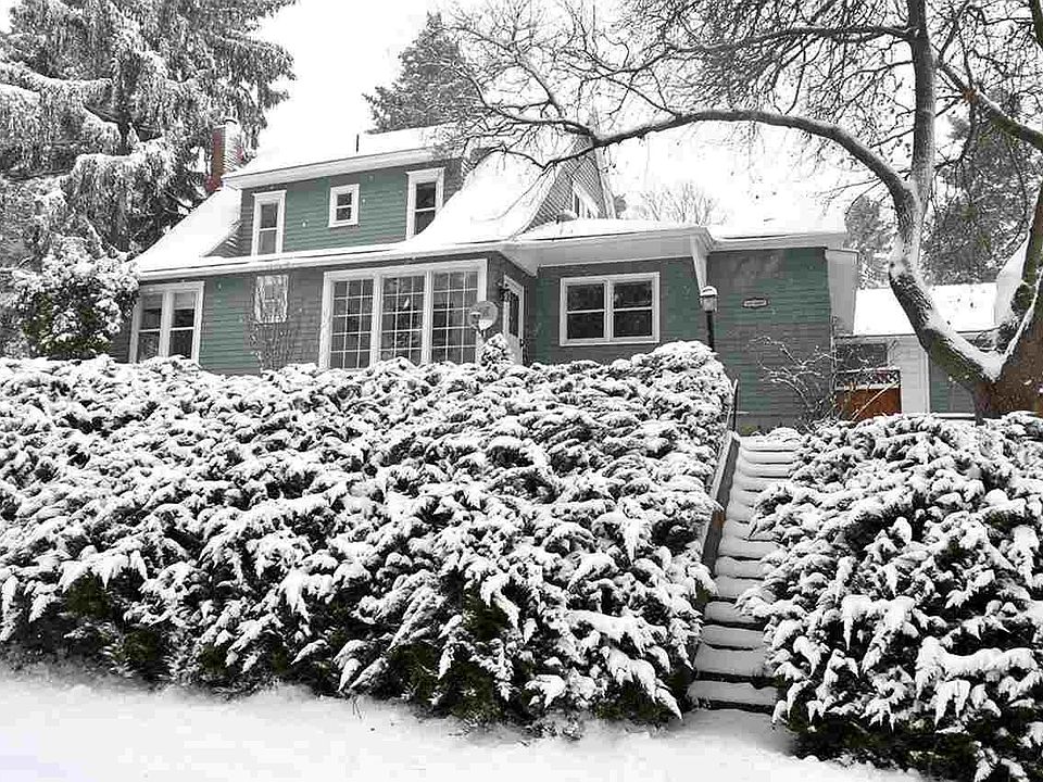 1st image of 1600 NE Gaines St