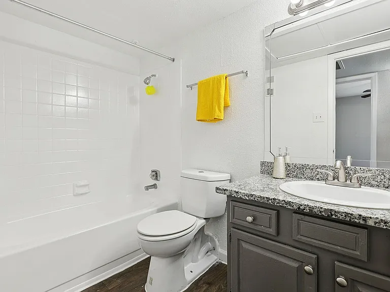42-web-or-mls-11710 Briar Forest Dr Unit 504-S1103-014 (2)