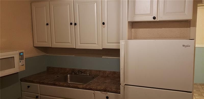 2nd image of 422 Virginia Ave