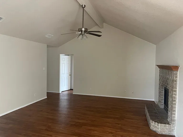 2301 Timberline Dr — Photo 15