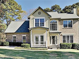 5615 Bridle Glen Dr, Sugar Hill, GA 30518