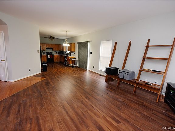 4th image of 9604 Palomine Ct