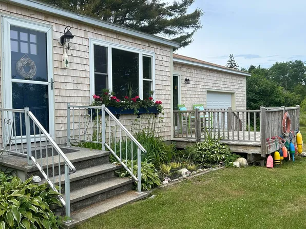 391 Waterman Beach Road, South Thomaston, ME 04858