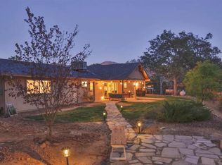 50044 Whispering Way, Oakhurst, CA 93644