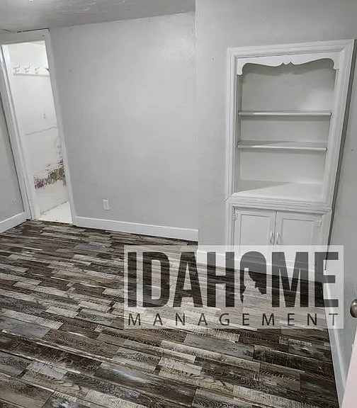 628 W Custer St — Photo 7