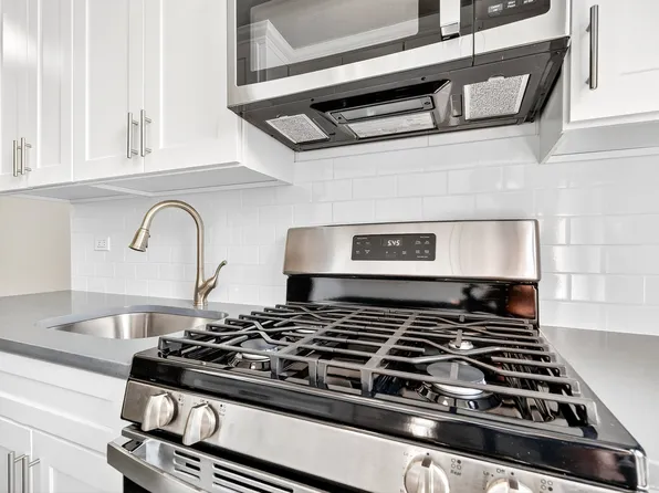 190 East Mosholu Parkway South image 19 of 36