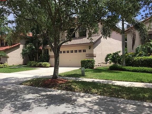 5th image of 10360 NW 12th Pl