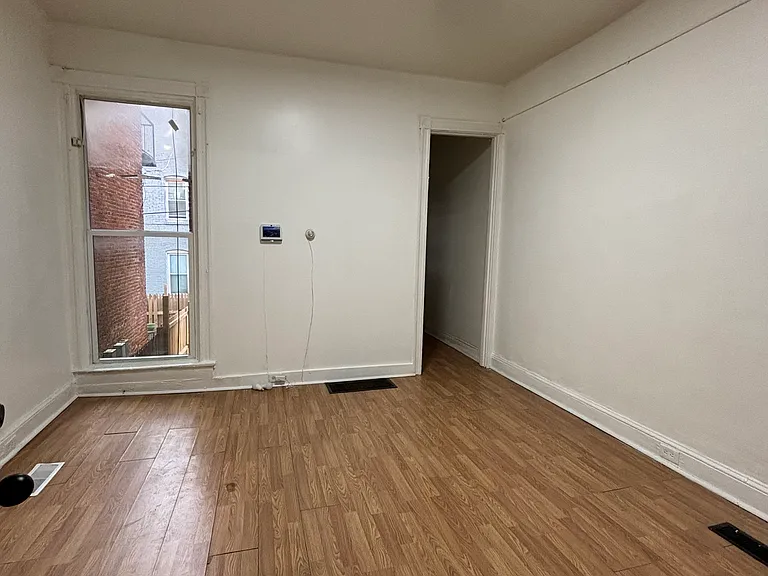 292X Parkwood Ave — Photo 4