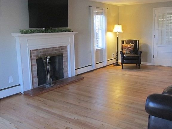 3rd image of 610 Beechwood Dr