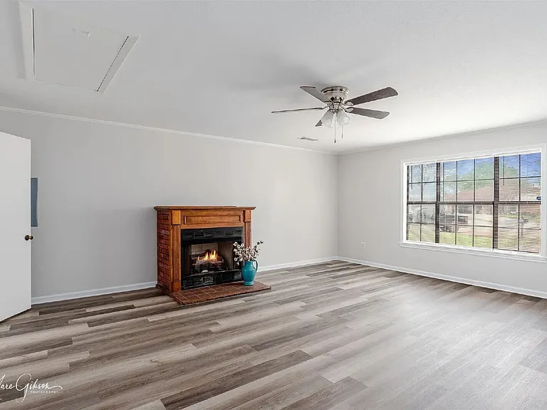2211 General York Cir — Photo 13