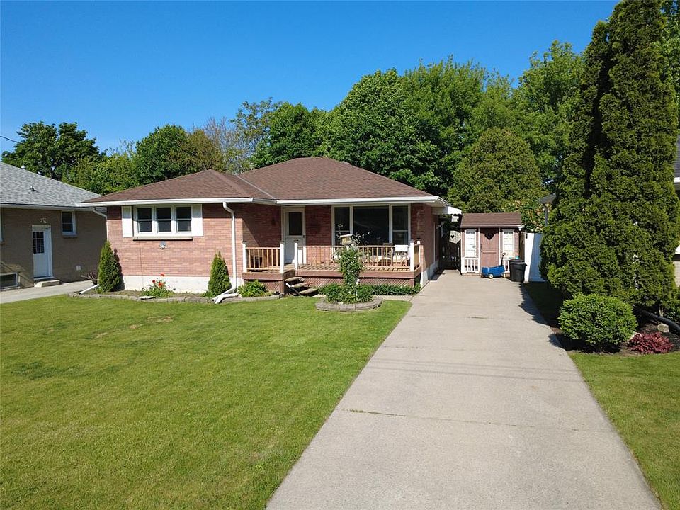 1st image of 97 Grey Cres