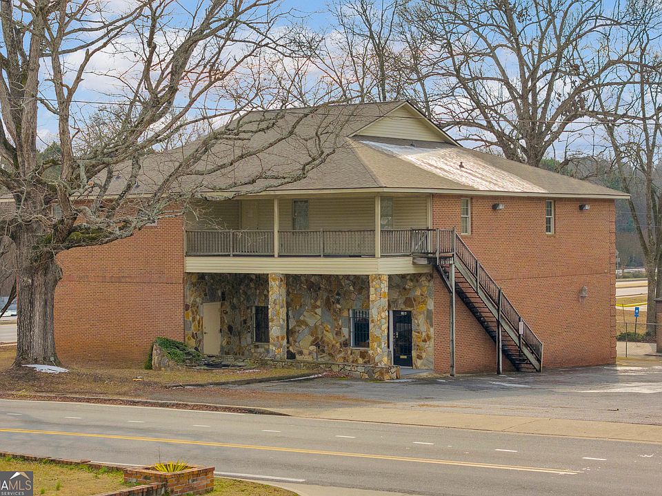 1st image of 19 Glenn Carrie Rd