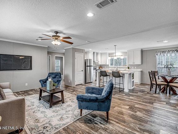 4th image of 10755 CROTTY Avenue
