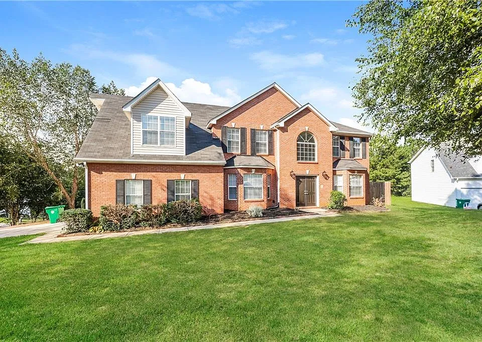 5176 Round Table Dr