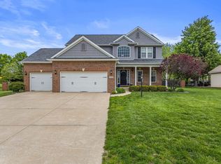 1308 Woodberry Dr, Mahomet, IL 61853