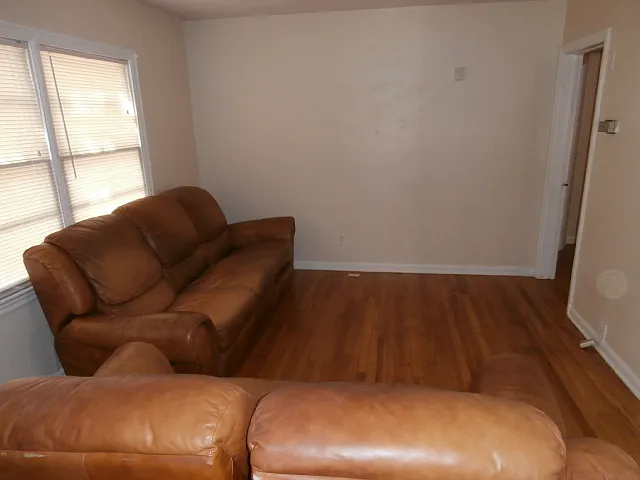 1115 Utah Blvd — Photo 2