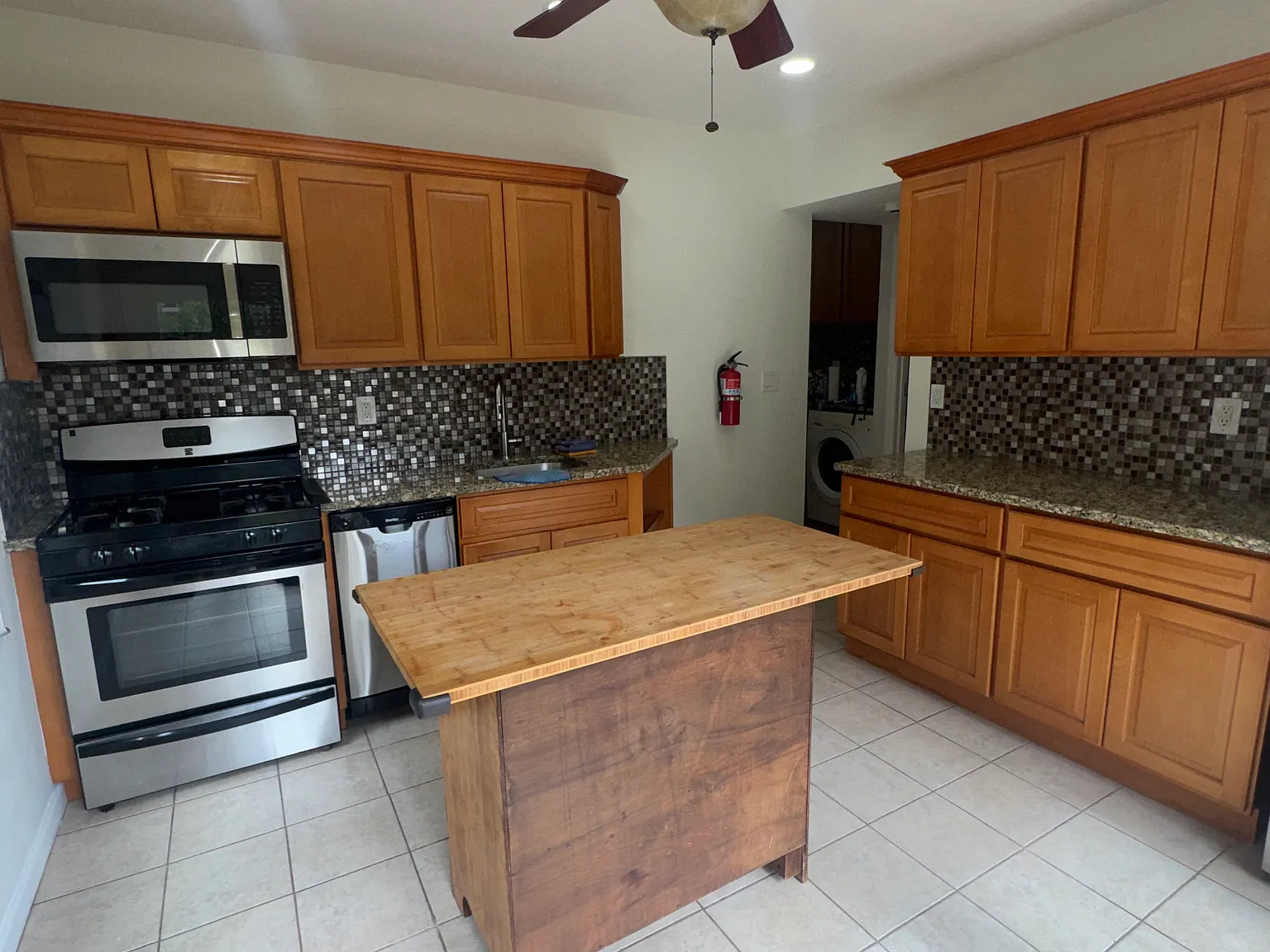 2 bed, $2,450 — Photo 4