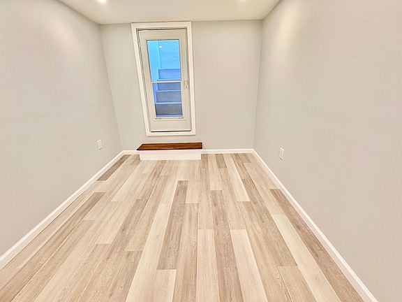 4th image of 929 S 13th St Floor 1