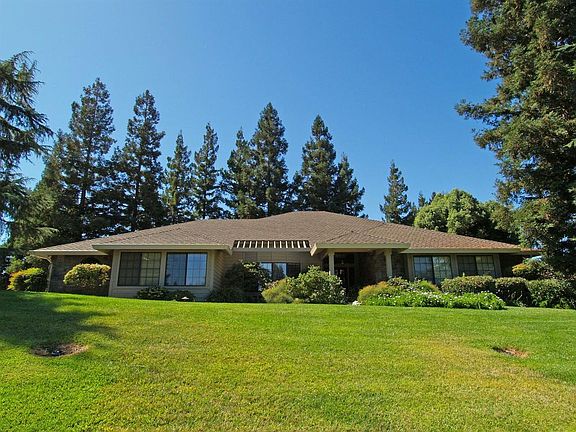 3rd image of 10120 Del Almendra Dr