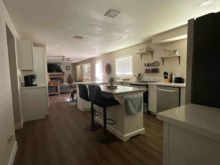 4350 El Camino Rd — Photo 33