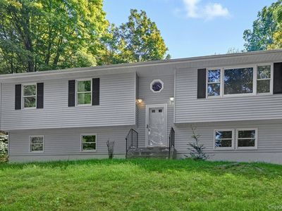 5760 Route 82, Clinton Corners, NY, 12514