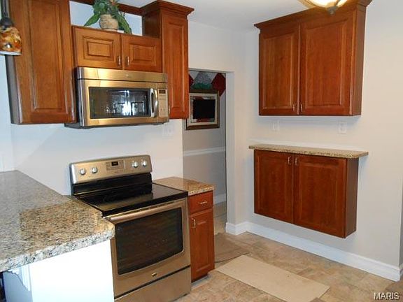 4th image of 1131 Vinetta Dr