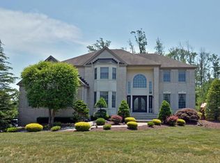 124 Laredo Dr, Morganville, NJ 07751