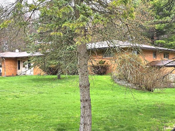 2220 N Eastman Rd, Midland, MI 48642