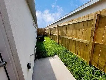 7106 N 56th Ln #2 — Photo 10