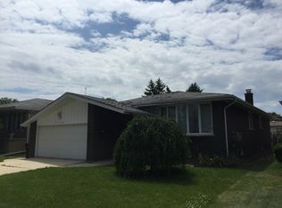 17142 Bernadine St, Lansing, IL
