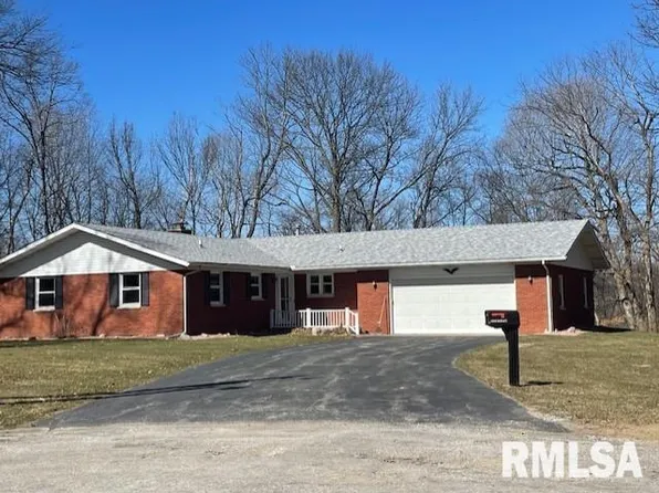 9004 141st St W, Taylor Ridge, IL 61284
