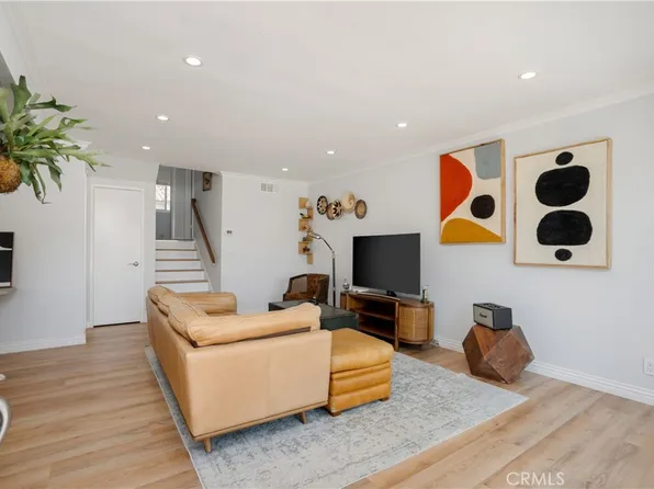 852 W 232nd St, Torrance, CA 90502