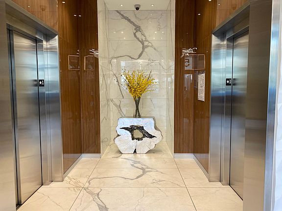 5th image of 555 Fulton St #418